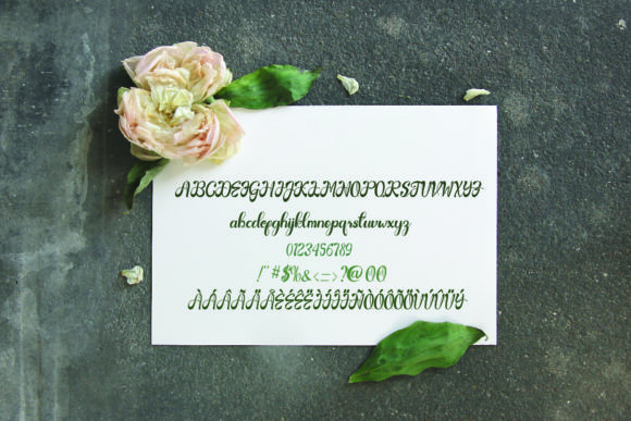 Gardenia Font - Preview 1