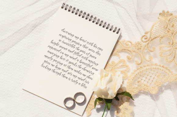 Hello Deline Font - Preview 4