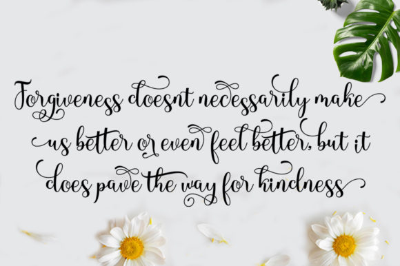 Kellyna Font PNG with transparent background - Preview 1