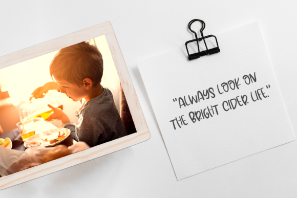 Apple Cider Font - Preview 3