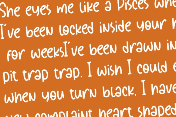 Diamond Midnight Font - Preview 4