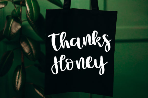 Hem Yummy Font - Preview 5