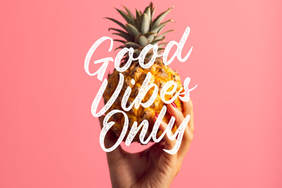 Blessed Friday Font - Preview 4