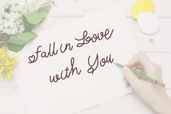 Be Love Font - Preview 4
