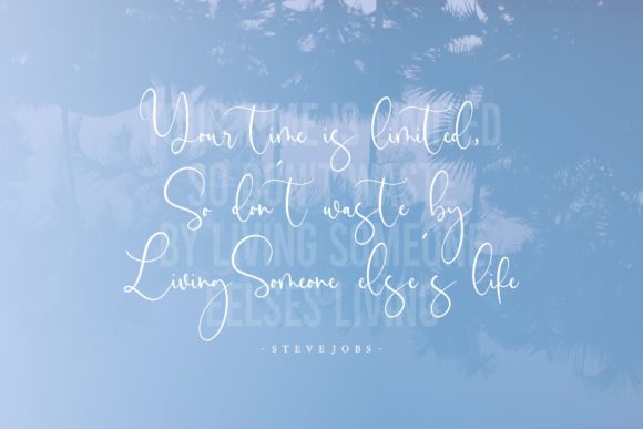 Birdwatch Font - Preview 3