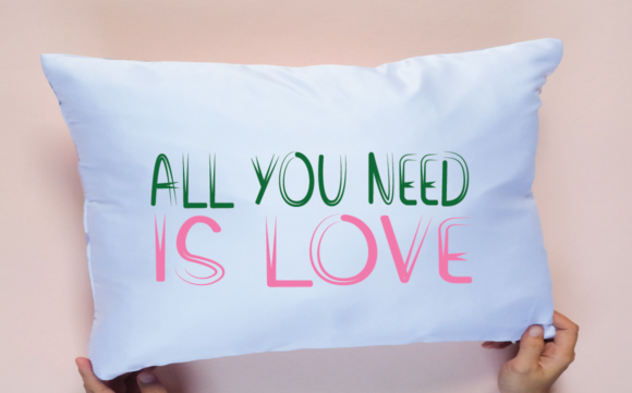 Christmas Beauty Font - Preview 2