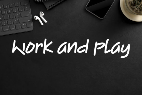 Pendulum Font PNG with transparent background - Preview 2
