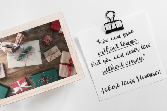 Christmas Gift Font - Preview 3
