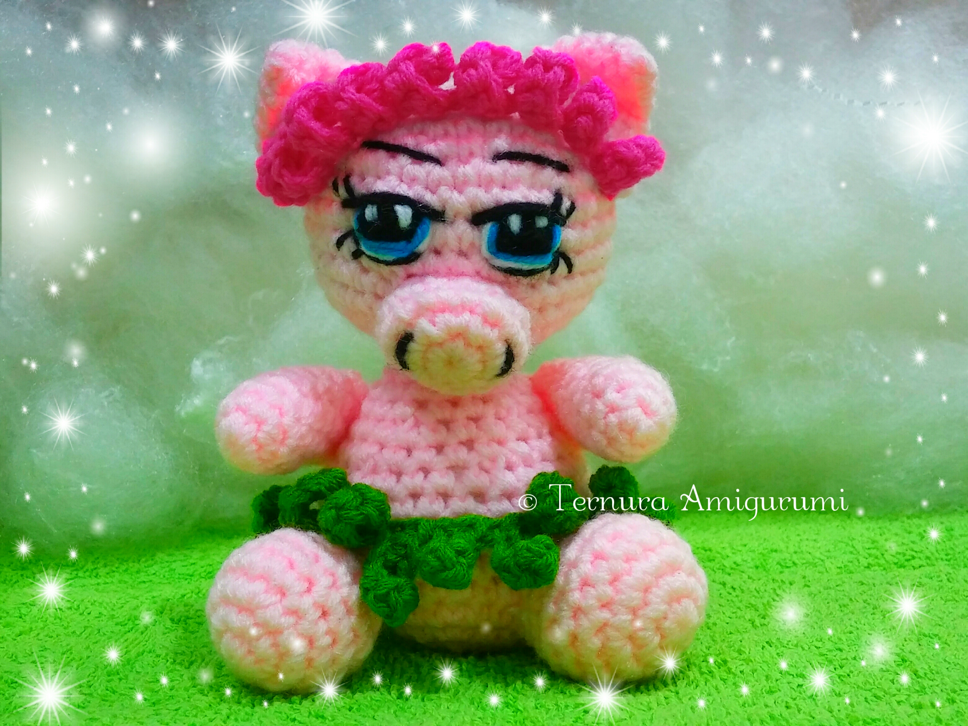 Pattern of Mikka, the Sweet Pig
