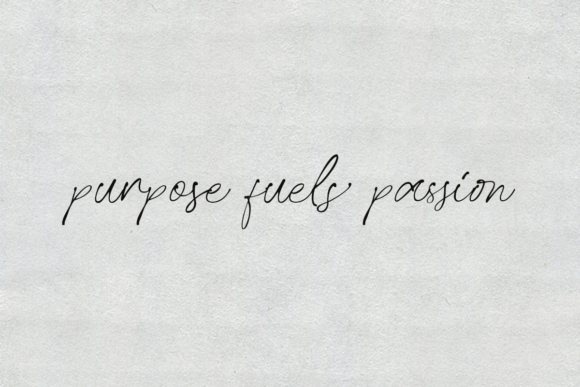 Easthallow Font - Preview 5