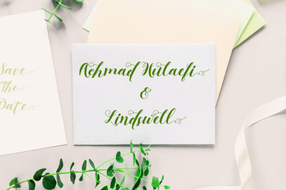 Kadupul Flowers Font PNG with transparent background - Preview 6