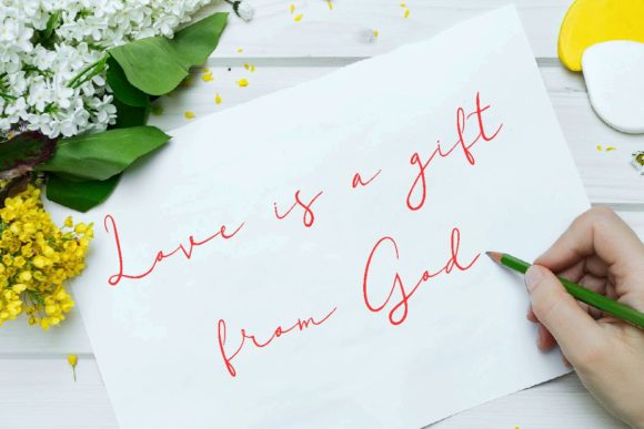 Lovea Heart Font PNG with transparent background - Preview 3