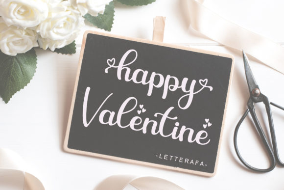Firstlove Font - Preview 3