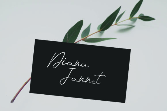 California Signature Font - Preview 3