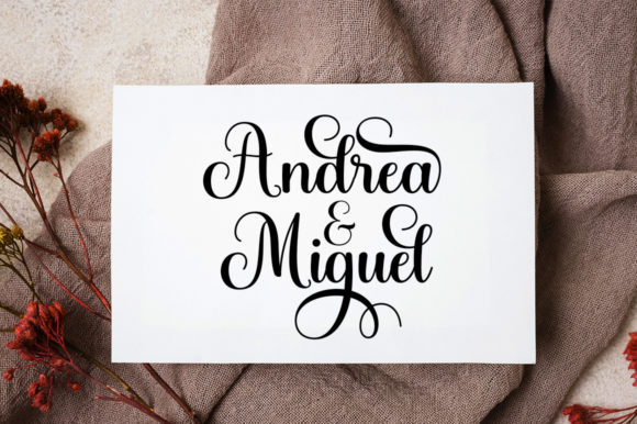 Aellena Font - Preview 1