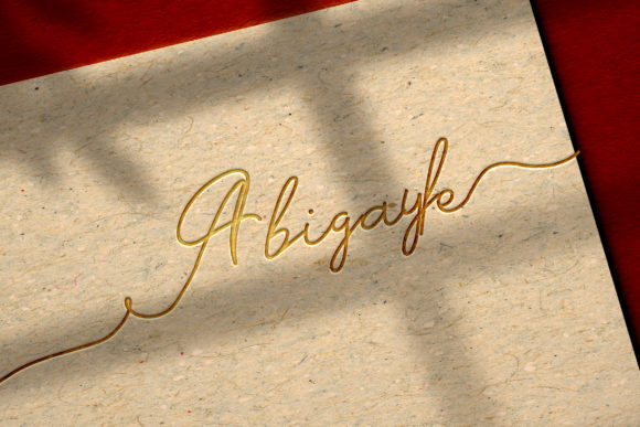 Qardenia Font PNG with transparent background - Preview 1