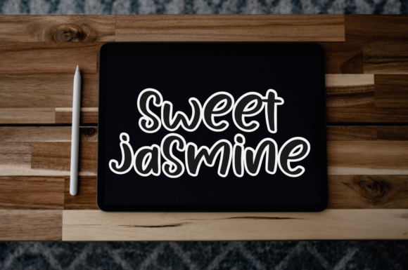 Love Gisela Font font preview - 3
