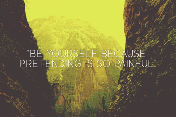 Creatstone Font PNG with transparent background - Preview 2