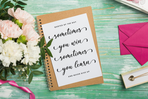 Beauty Flower Font - Preview 5