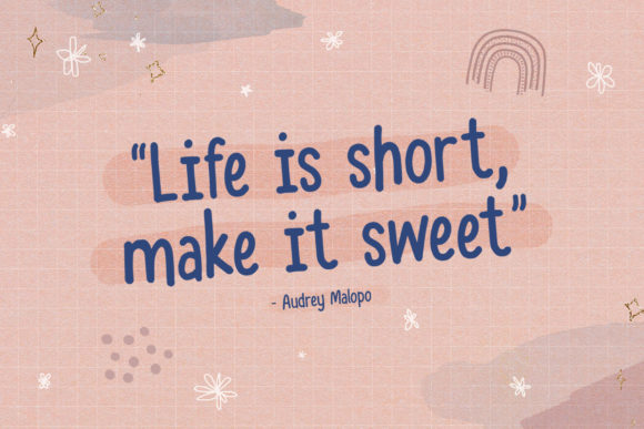 Marviona Font font preview - 1