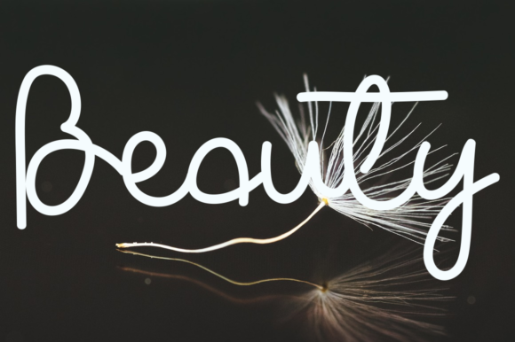 Dream House Font - Preview 2