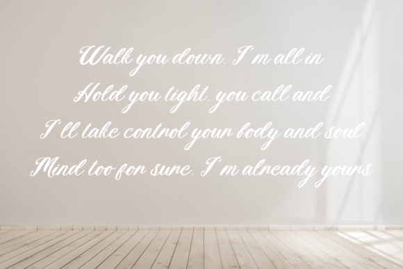 Blackbird Font - Preview 1