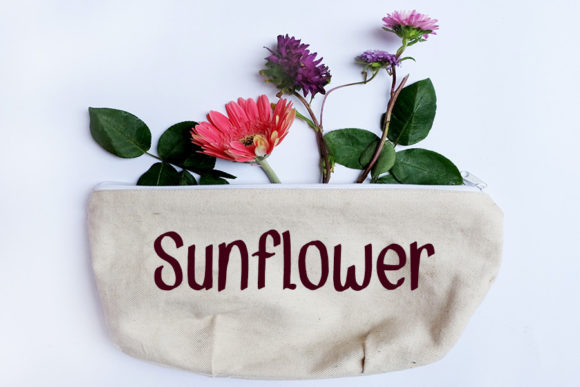 Simple Creaming Font PNG with transparent background - Preview 2