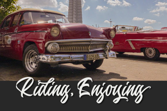 Moderna Vintage Font PNG with transparent background - Preview 1