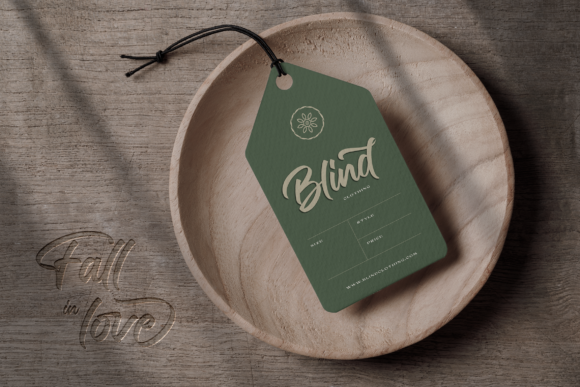 Fall in Love Font - Preview 1