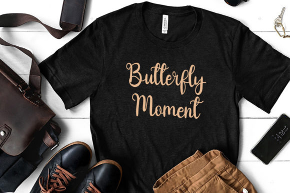 Butterfly Font - Preview 1
