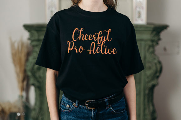 Creaming Font - Preview 1