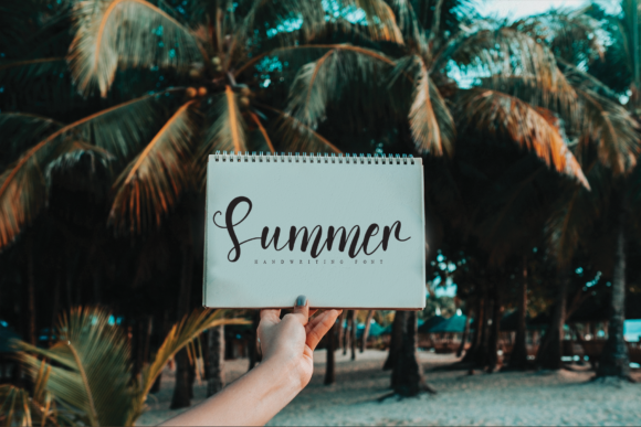 Angelic Signature Font - Preview 3