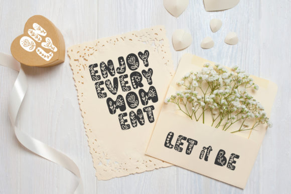 Flower Font - Preview 5