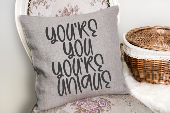 Chicken Yummy Font - Preview 2