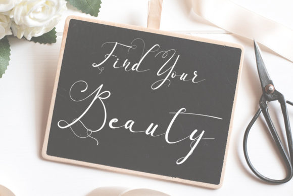 Greetings Alpaca Font - Preview 1