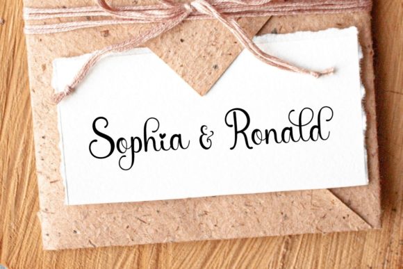 Magdelin Font PNG with transparent background - Preview 2