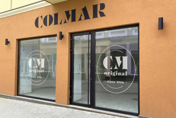 Colmar Font - Preview 4