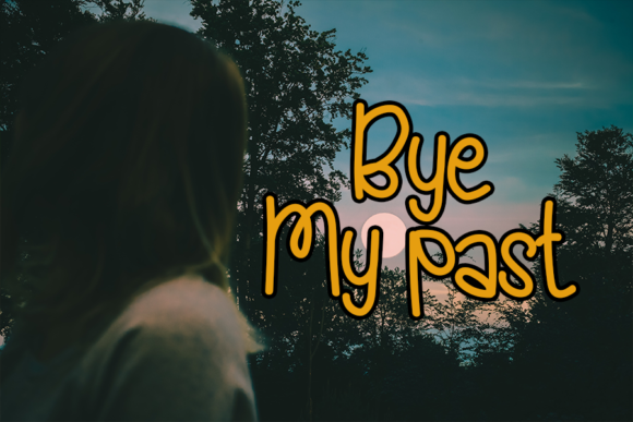 Full Moon Font - Preview 4