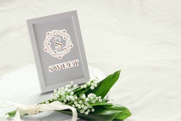 Petite Floral Monogram Font PNG with transparent background - Preview 2