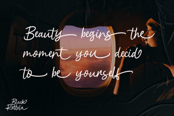 Black Rotela Script Font - Preview 3