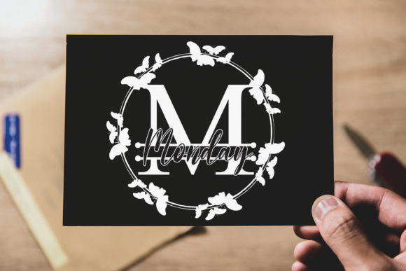 Butterfly Font - Preview 3