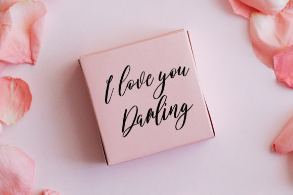 Lovesmilly Feminine Font PNG with transparent background - Preview 4