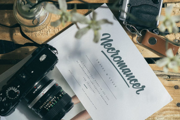 Chamberton Font - Preview 5