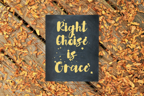 Gretty Zolla Font - Preview 5
