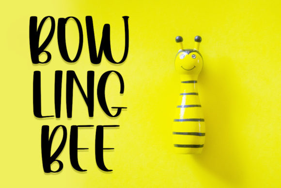 Bee's Loves Font - Preview 1