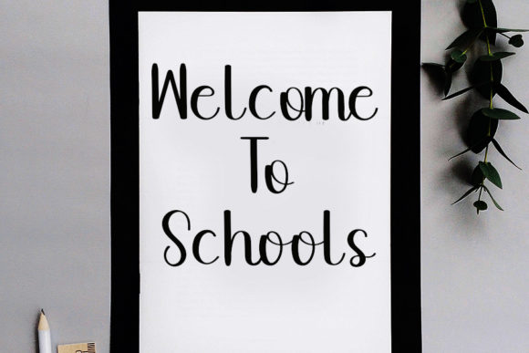 Happy to School Font - Preview 3