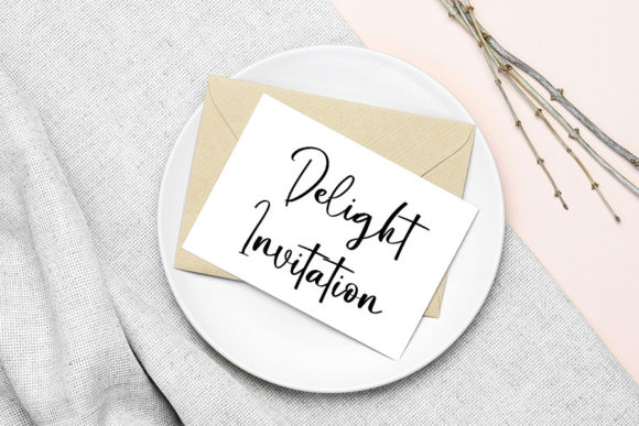 Honeymoon Signature Font - Preview 2