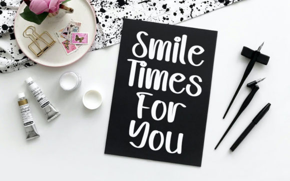 Moments Vintage Font PNG with transparent background - Preview 1