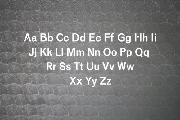 Beacher Family Font - Preview 1