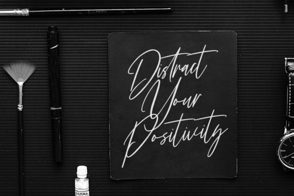 Distractiles Font PNG with transparent background - Preview 6